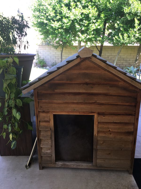 Free dog house for Sale in Claremont, CA - OfferUp