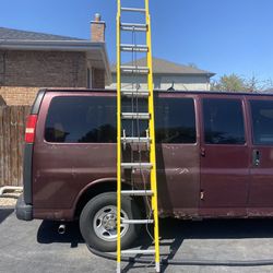20’ Fiberglass Extension Ladder 
