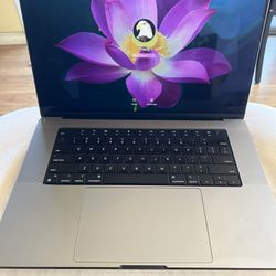 Computer MacBook Pro 16”