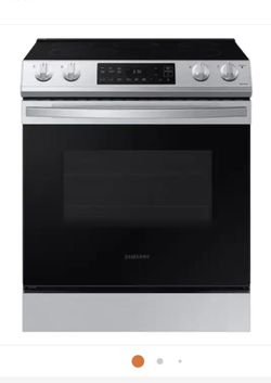 Refrigerator, Washer And Dryer, Oven