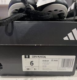 NEW Adidas Copa Mundial Size 6