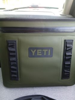 YETI HOPPER FLIP