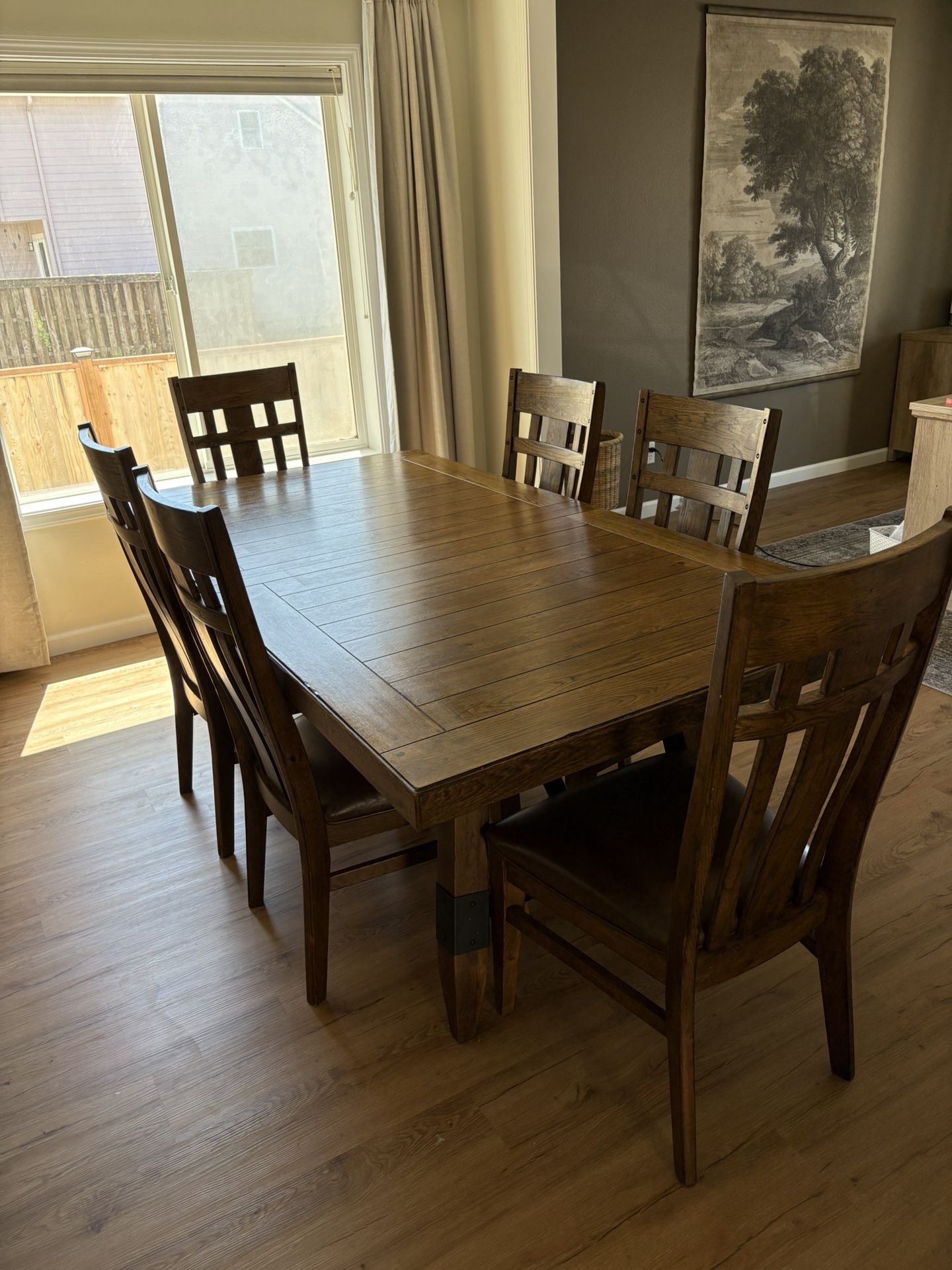 Dining Table And 6 Chairs