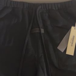 Essentials fear of god shorts 