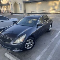 2012 Infiniti G37x