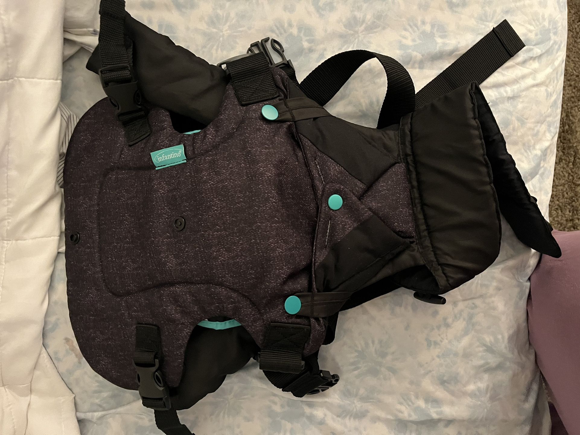 Infantino Flip 4 in 1 Baby Carrier $20 compare to $39.99