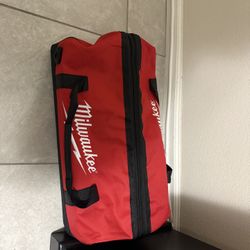 Milwaukee Contractor Bag 