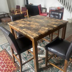 Beautiful Dinner Table With 4 Chairs