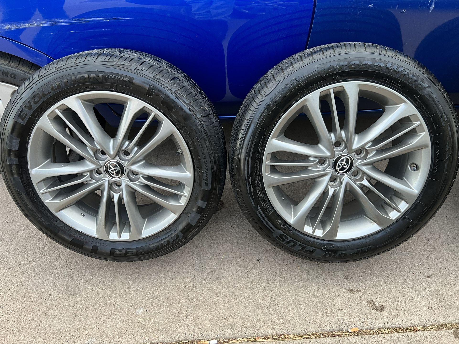OEM 2017 Toyota Camry Wheels / Rims W Tires