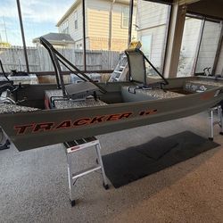 BRAND NEW 2026 Tracker Grizzly 1236 Jon Boat – Fully Upgraded + Trolling Motor – READY TO FISH 🔥