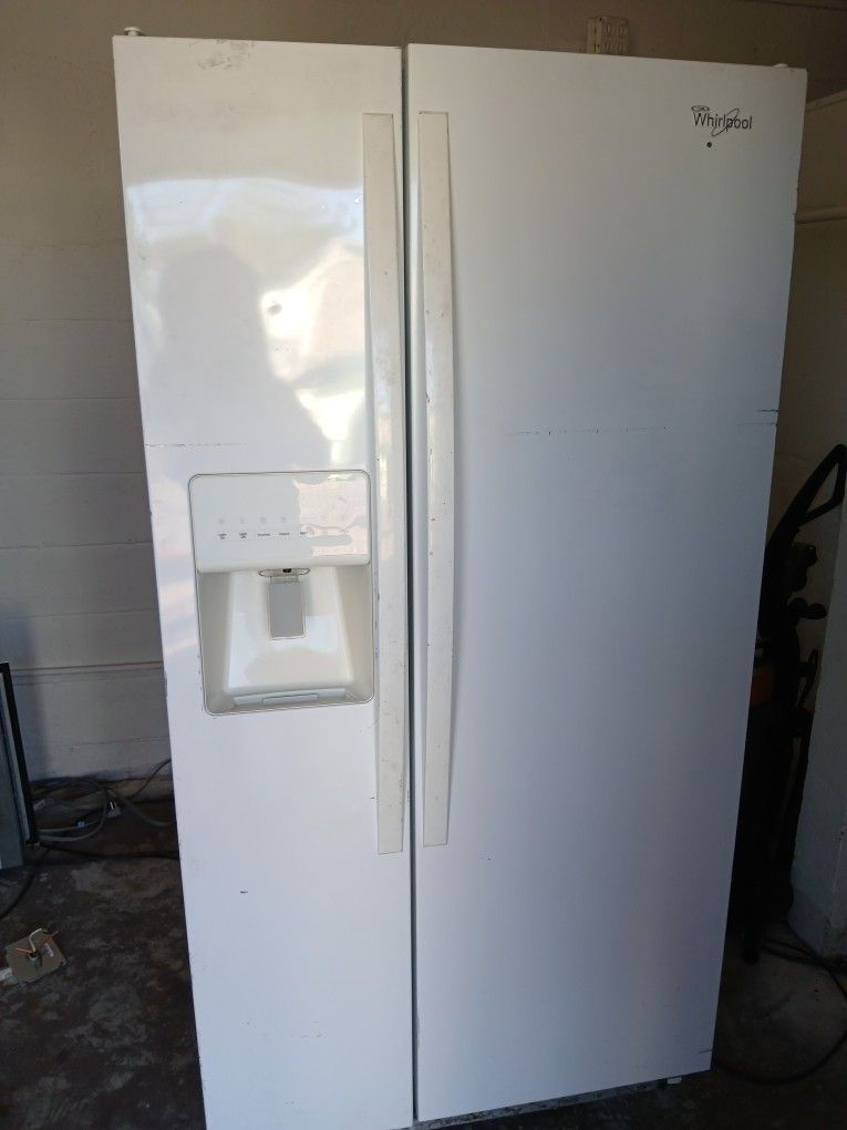 Whirlpool Refridgerator Freezer Combo