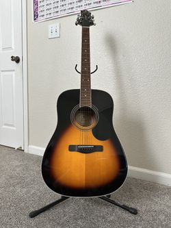 Greg Bennett Design Model GD-100SPK/VS + Steel Capo, Tuning tool & accessories.