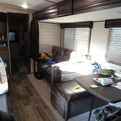 Sunset Trail Camper 2020