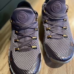 Women’s Metacon Nike Sneakers - Size 8