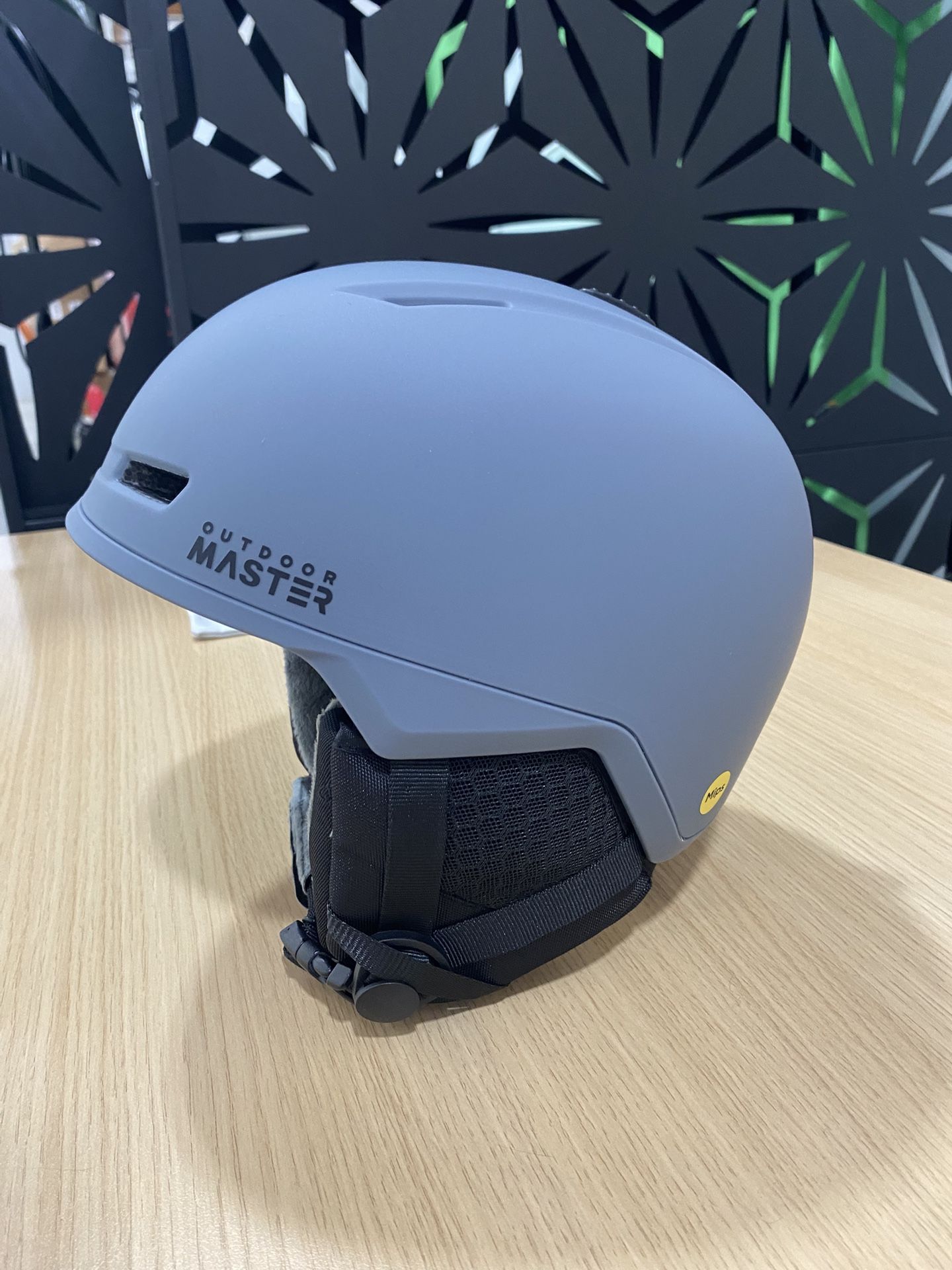 Ski Helmet With Lens