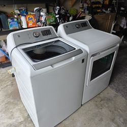 GE Washer And Dryer Set