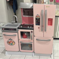Kids Play Kitchen 