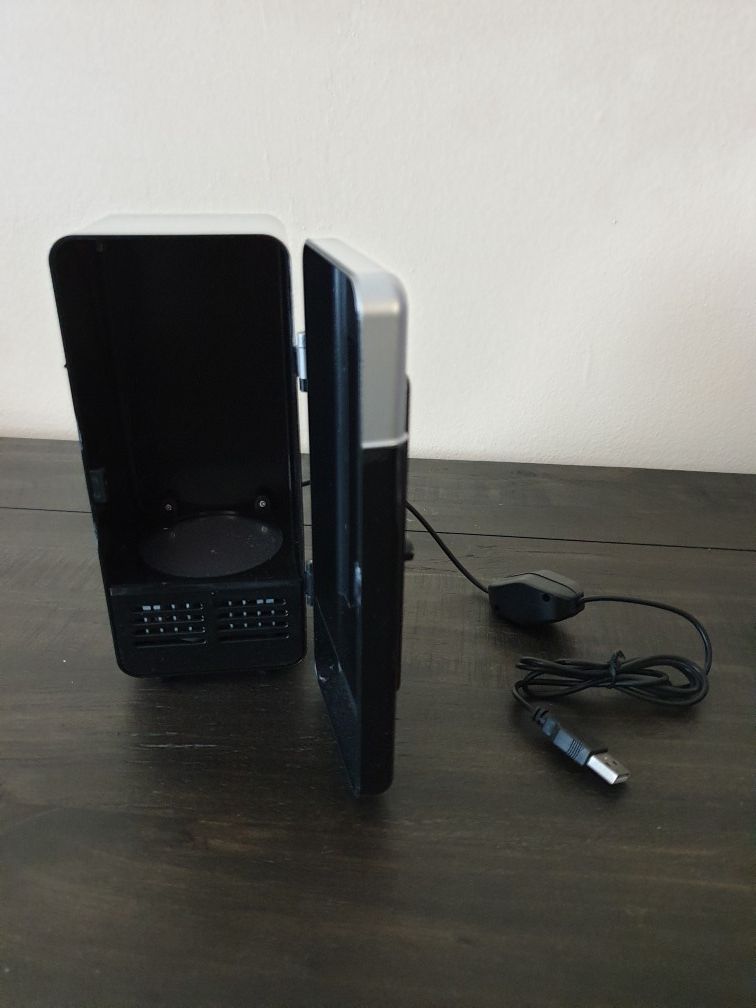 USB fridge cooler and warmer