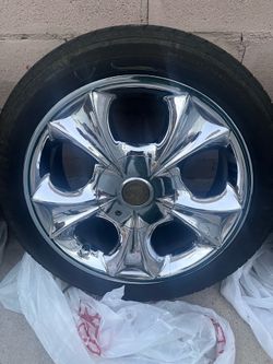 Chrome 17-inch Giovanna wheels
