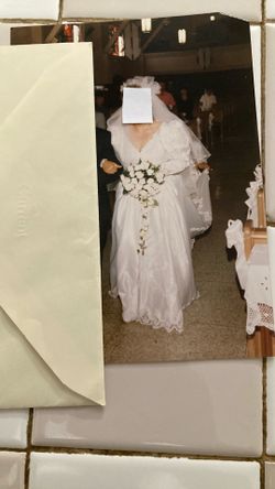 Beautiful Wedding Dress Size 20 White