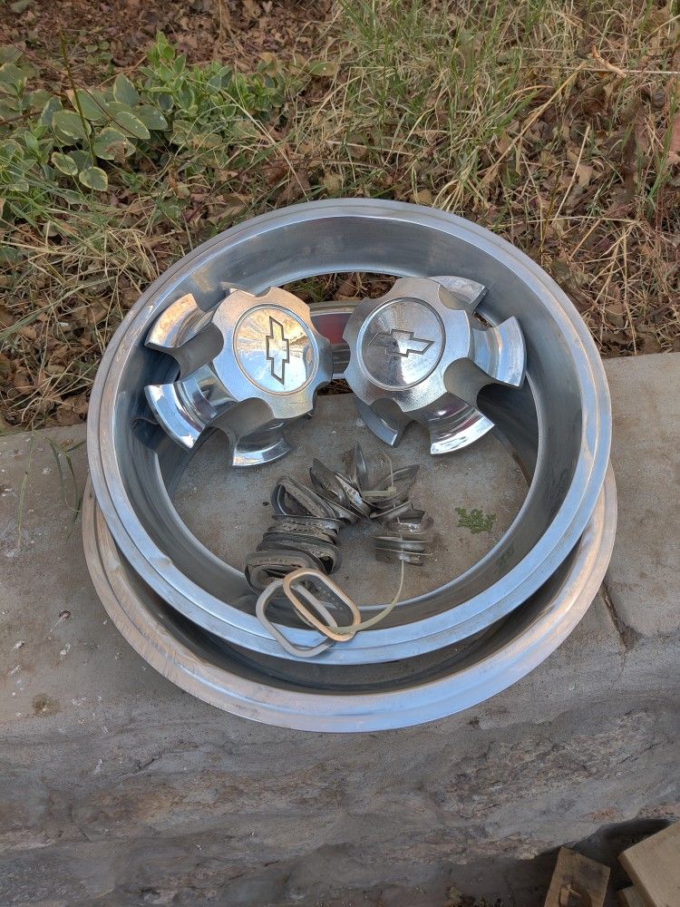 Chevy Centers And Trim Rings Of