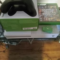 Xbox One With 2 Games 