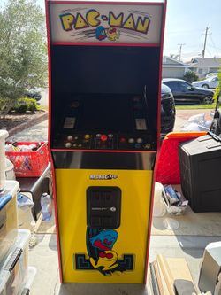 PAC man large arcade game