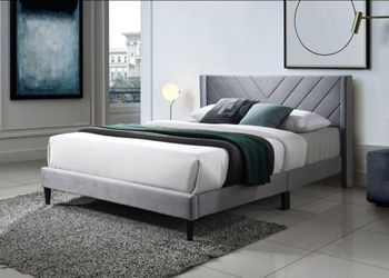 PLATFORM QUEEN BED FRAME NO MATTRESS