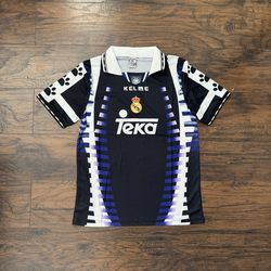 Vintage Real Madrid Jersey From the 1997/1998 Season