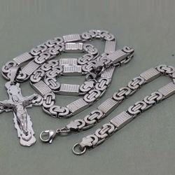 Stainless Steel Chain With Bracelet 24” 8” Set Is $25 