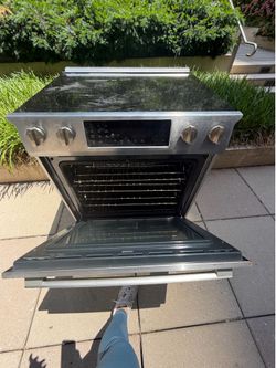 Bosch 30 in slide in range electric