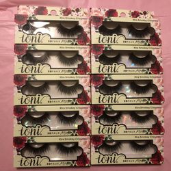 ioni Xtra Smokey Crisscross Lashes