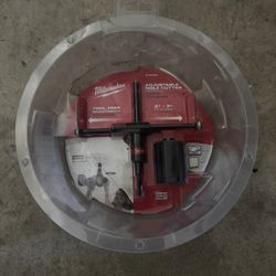 MILWAUKEE ADJUSTABLE HOLE SAW
