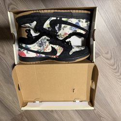 BRAND NEW* Nike SB Dunk Low Supreme Rammellzee