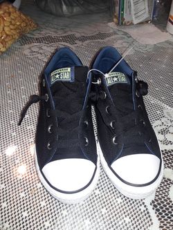 Kids converse size 3