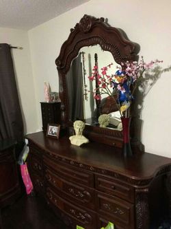 King size Bed