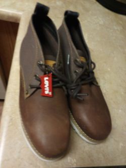 BOY/MEN   LEVI'S   BOOTS 