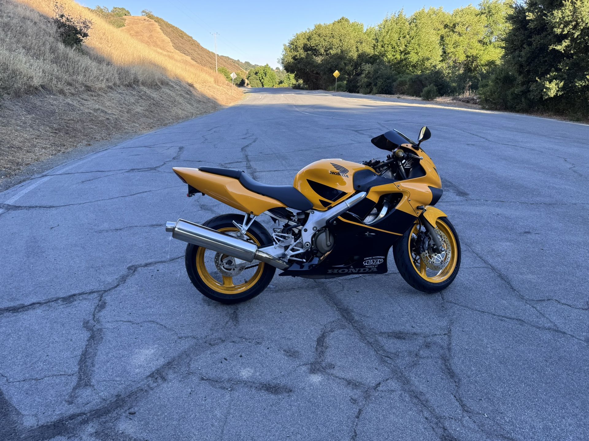 1999 Honda Cbr600f4
