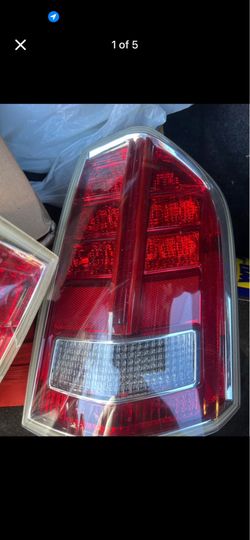 tail light 2011-2014 Chrysler 300