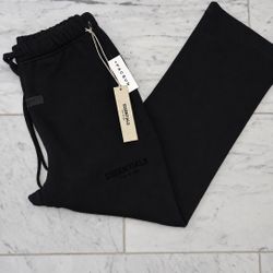 Fear of God Essentials Uncuffed Sweatpants — Limo Stretch