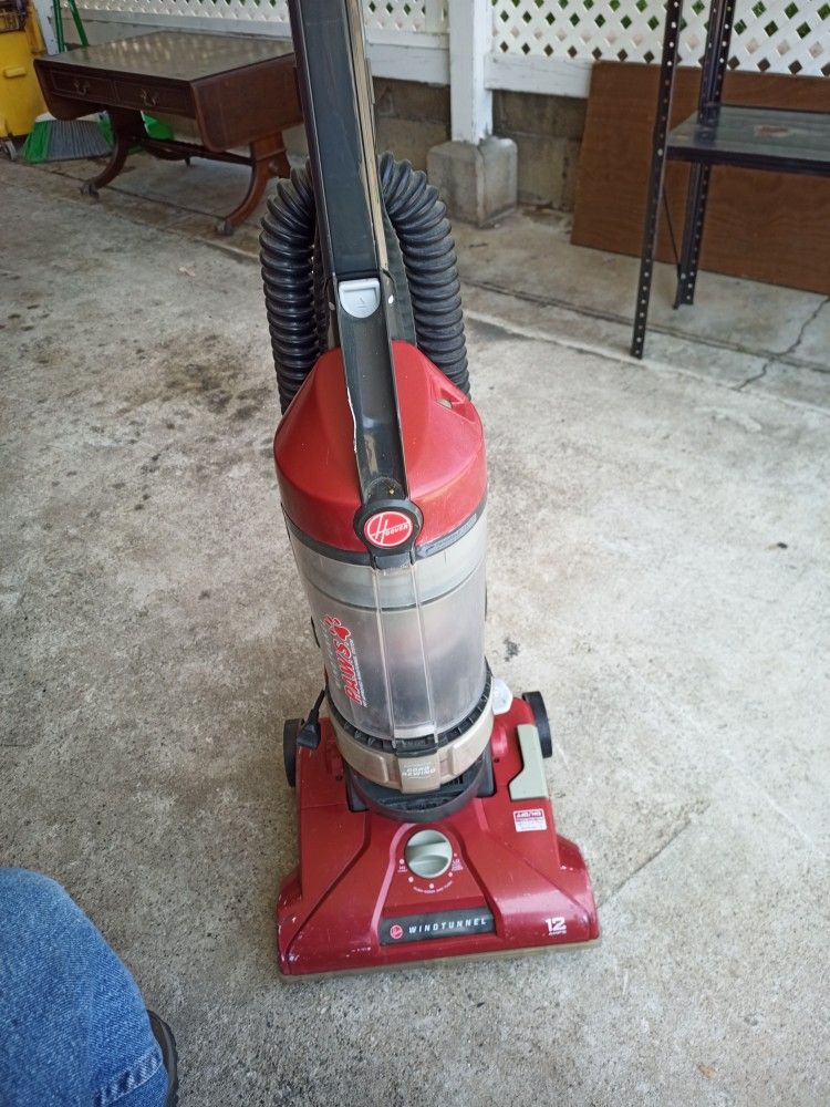 Hoover Wind tunnel Vacuum Cleaner