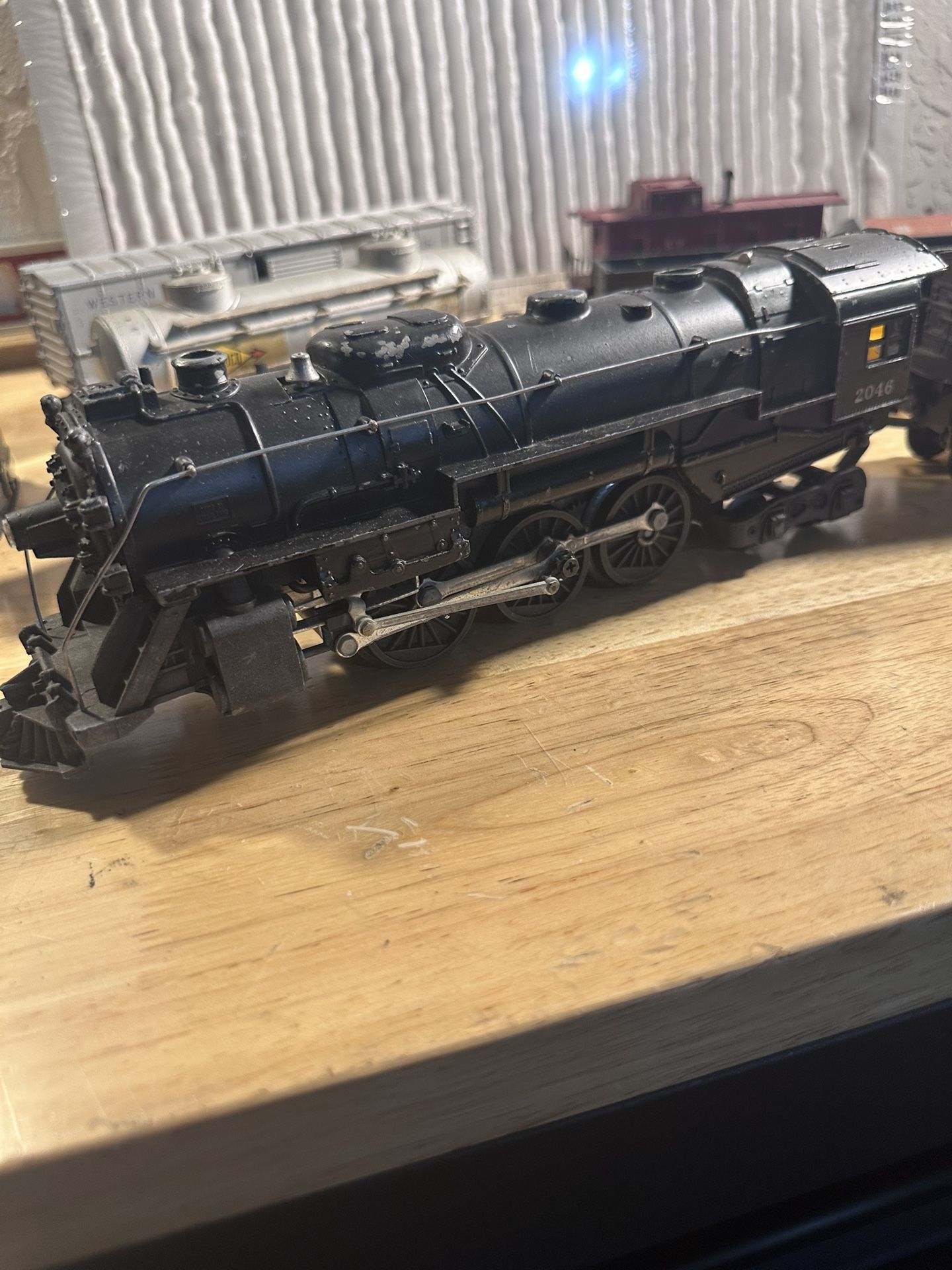 Lionel Lines Electric Train Set 2046