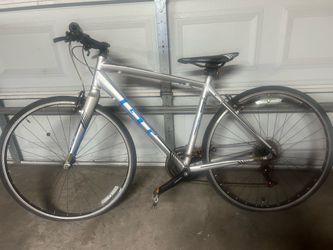 GT road bike aluminum frame 100 or best offer