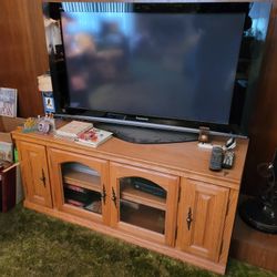 TV & Oak Media Table Set - $150
