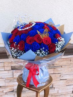 Patriotic Red And Blue Rose Bouquet