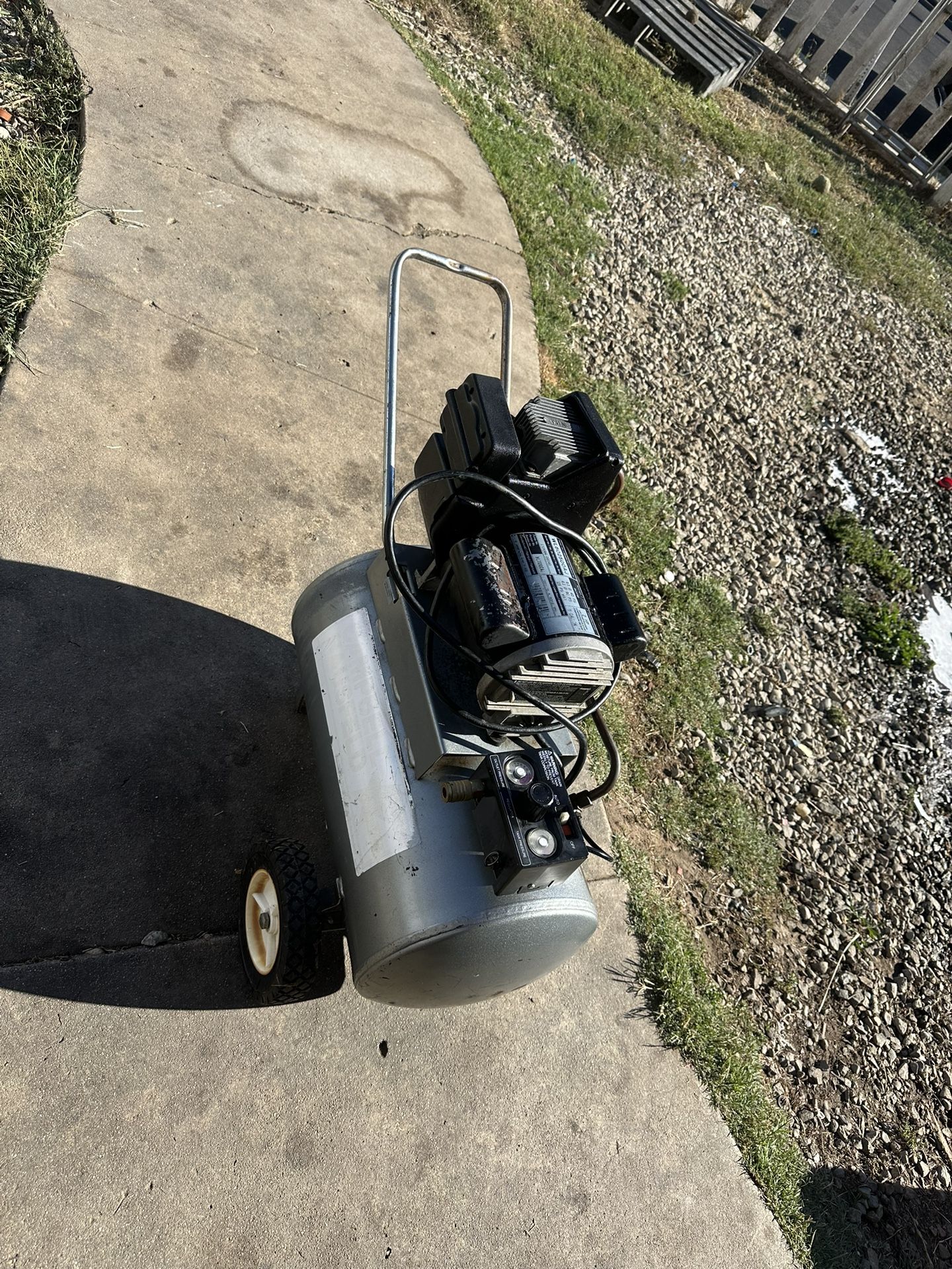 campbell hausfeld air compressor 125 psi 11 gallon 2 hp