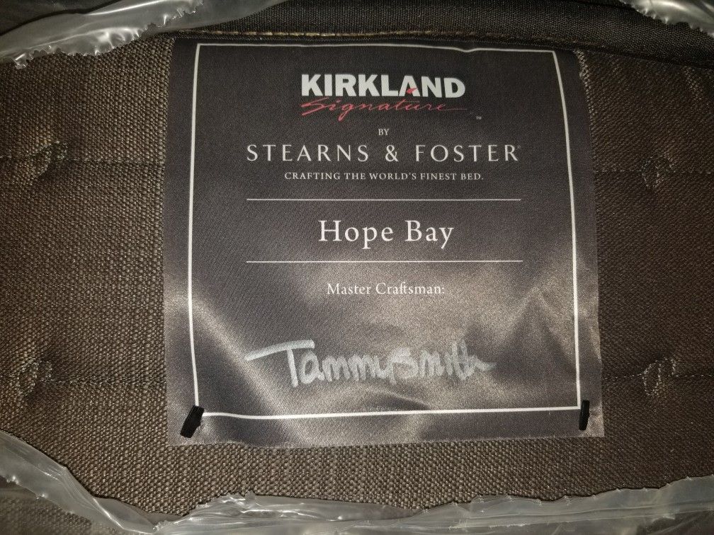 Kirkland Signature by Stearns and Foster Hope Bay King Mattress