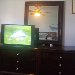 Solid Wood Dresser and Mirror . Six Large Drawers $150