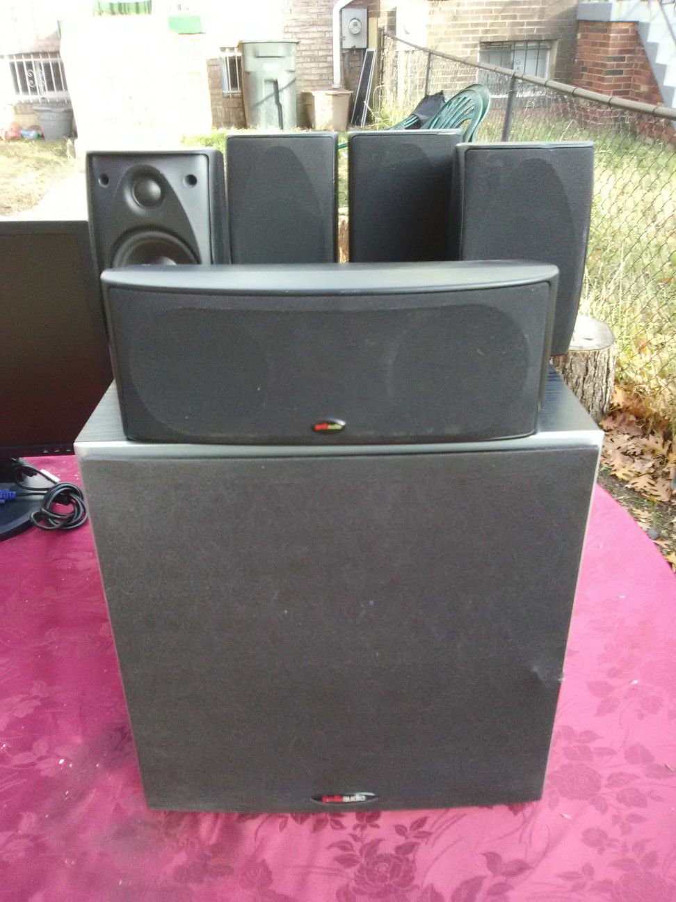 Polk Audio 5 speakers surround sound bundle with PSW10 subwoofer $350