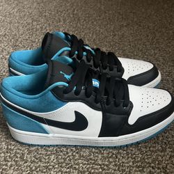 Jordan 1 Low Unc Size 9 $65